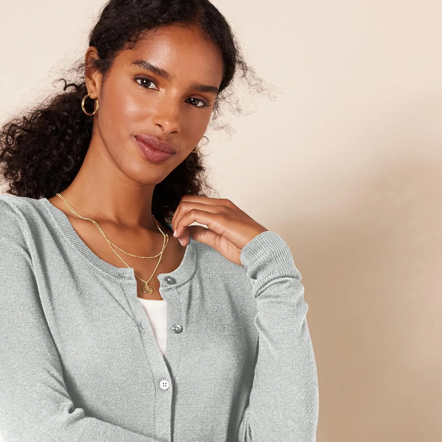 Amazon Essentials Women's Lightweight Crewneck Cardigan Sweater (Available in Plus Size)